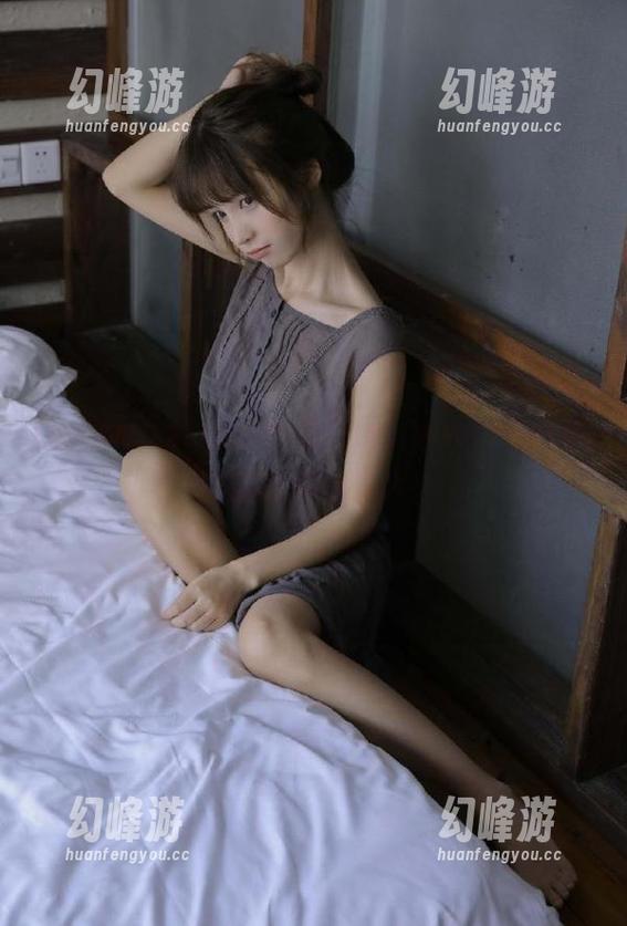 在线看热闹，www.zztt333告诉你谁更火！