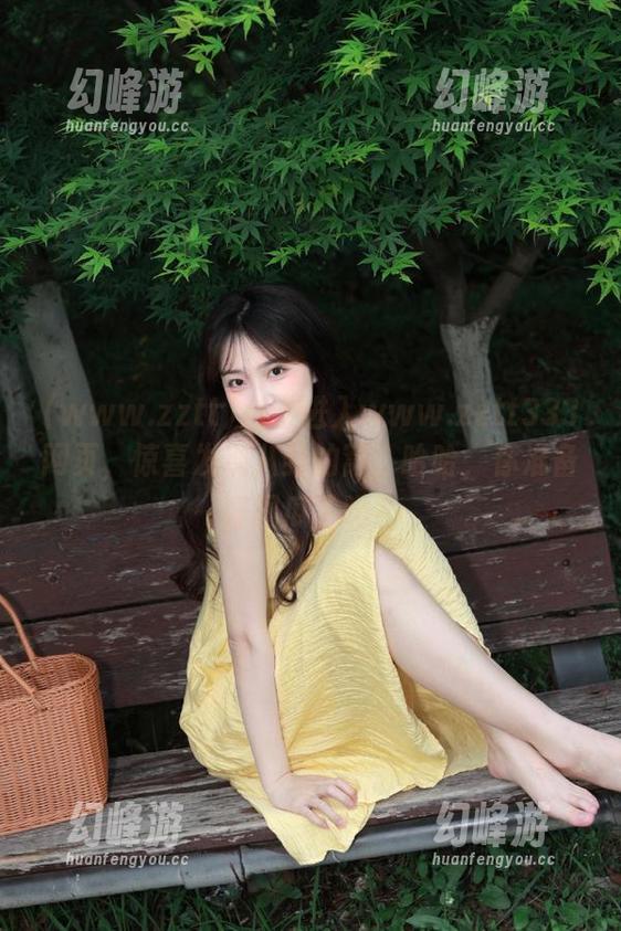 点击进入www.zztt333网页，惊喜发现八卦的窝，哈哈，你准备好囤瓜了吗？