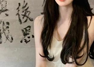 最新登场！“zztt21”告诉你明星圈那些不为人知的辛酸事。