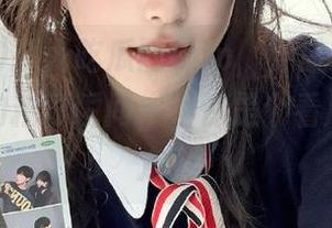 打开吃瓜网app，导航到尴尬各显神通的精彩瞬间，不愧是个看瓜的好地方！