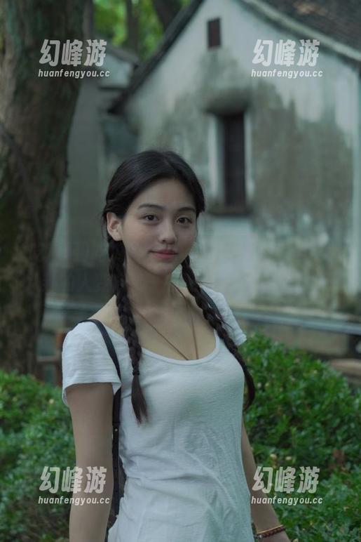 吃瓜网 吃瓜网cgwang苹果版:当探秘八卦的人变成了一名观众,你会入戏吗?