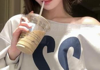 首页特辑：吃瓜网app里的八卦，居然让人上瘾，有点不太好吧？