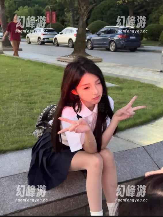 “我爱五一吃瓜”发布的瞬间，仿佛被一道瓜光照亮，无处不在的好奇心！