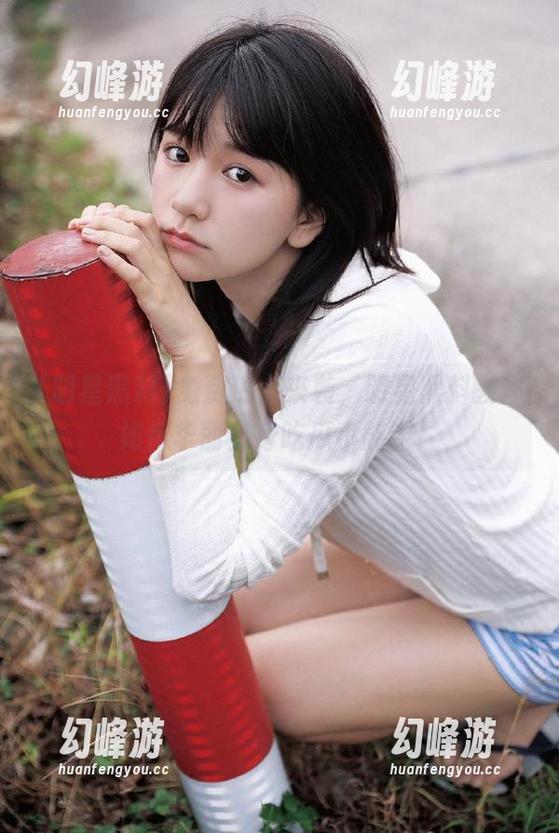 免费热点来袭，明星黑料教你如何华丽变身吃瓜小能手！