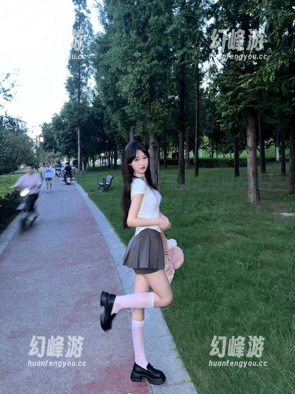 当黑料在黑料吃瓜网在线上狂欢，观看乐趣竟如此上瘾！