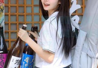 听说“黑料网曝”又更新了，快下载这个吃瓜软件，我嗑的瓜都要吃不完了！