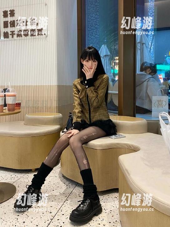 下载“黑瓜吃料”，你会发现，瓜不只是用来吃的！