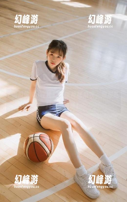 在线瓜田抓神秘瓜农，黑瓜吃料真不简单！